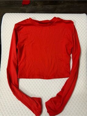 Red Long-Sleeve Crewneck Crop Top - Women
